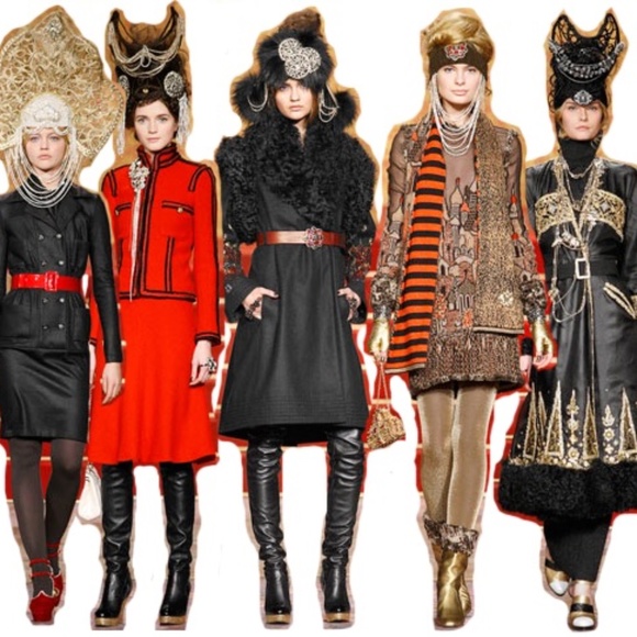 Very rare CHANEL stunning Paris-Moscou wool tweed jacket - Picture 5 of 9